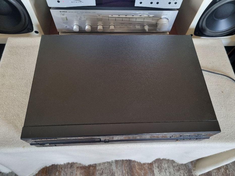 Cd Player Marantz CD-42 MK II. Perfect functional. Impecabil.