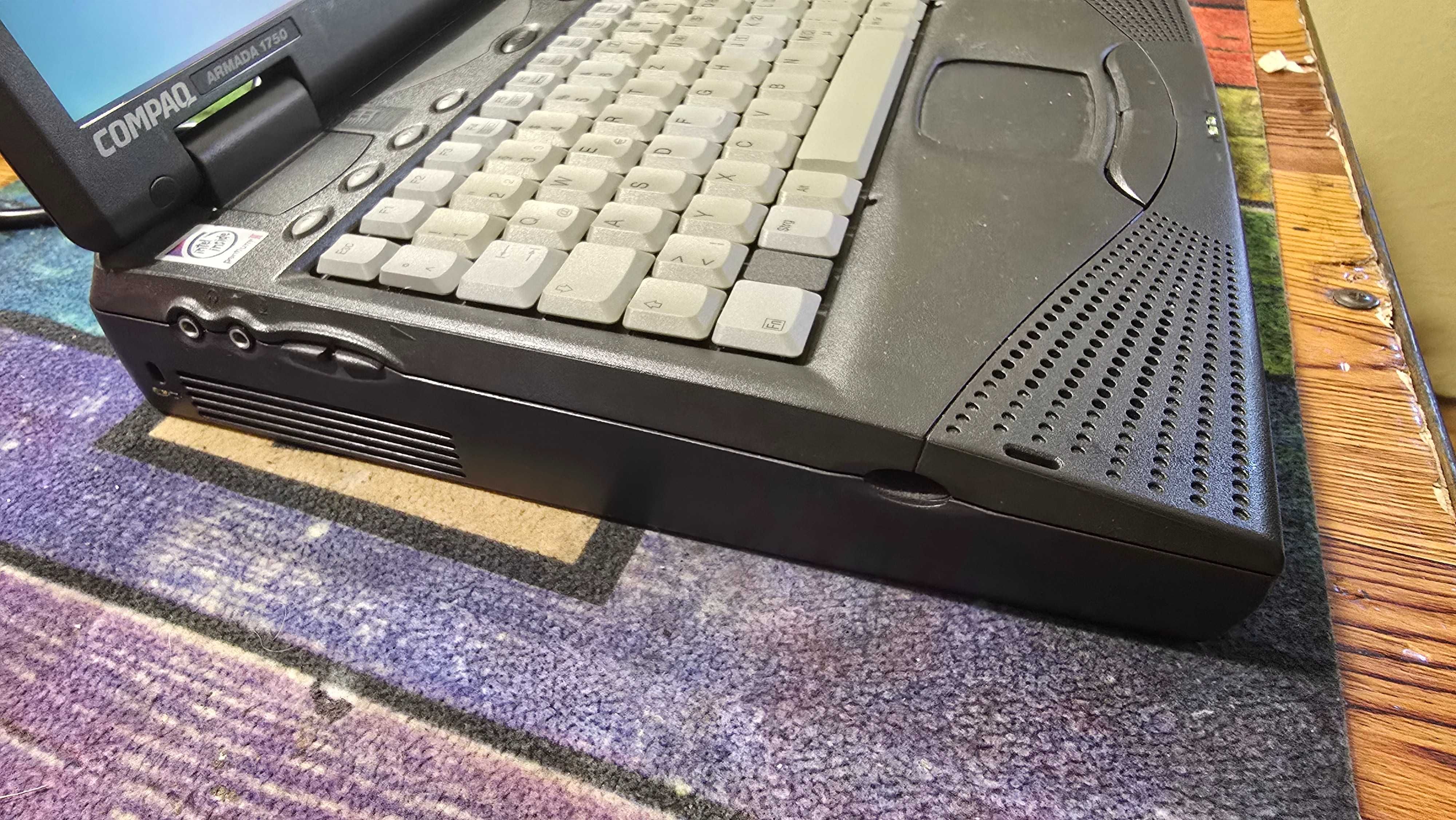 Лаптоп Compaq Armada 1750 Ретро Pentium II