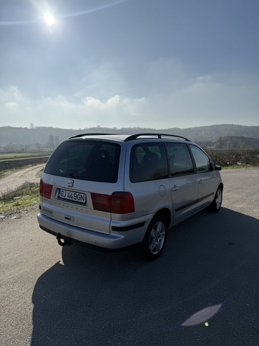 Vând Seat Alhambra 1.9   131