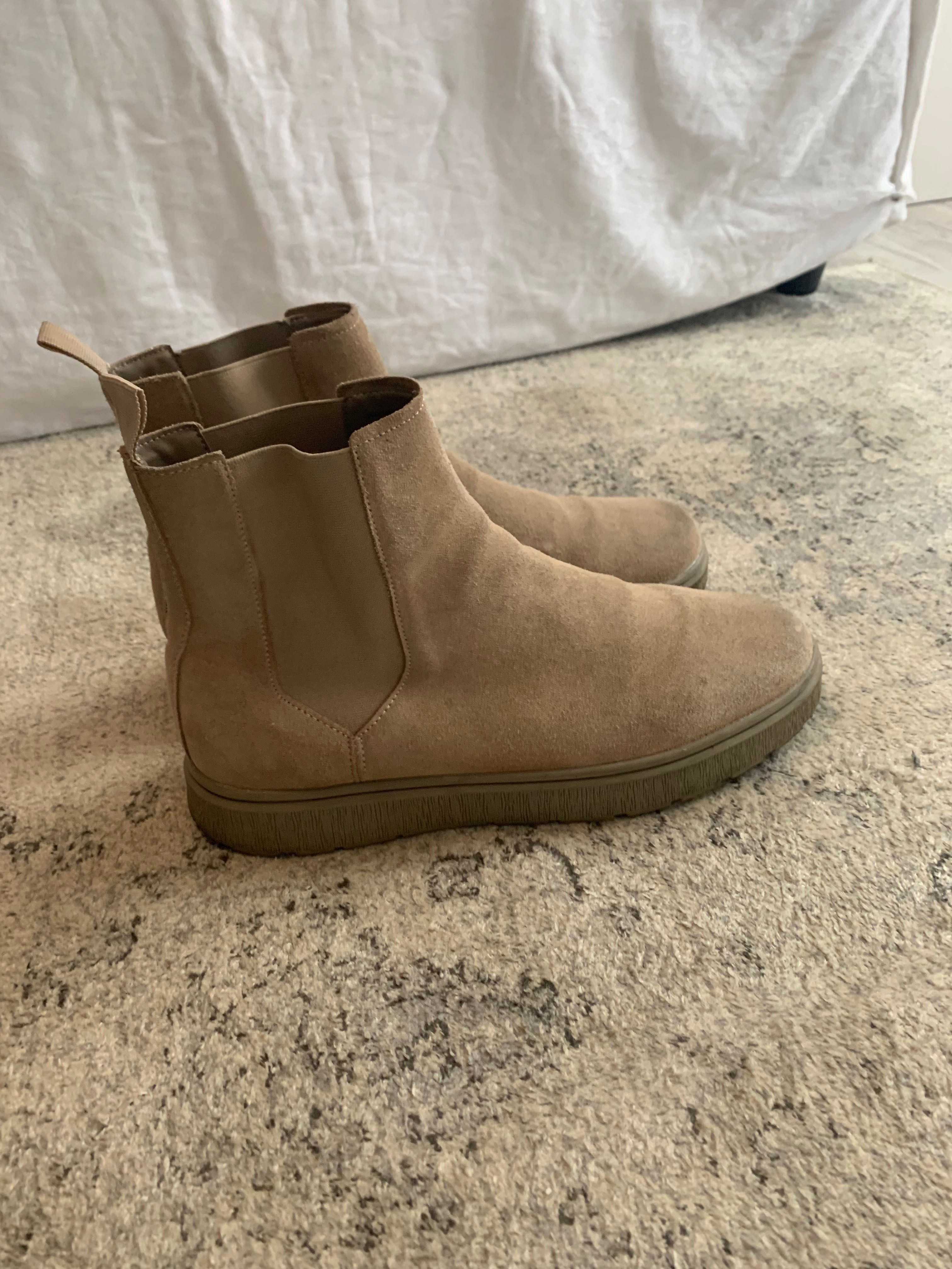 Zara Bocanci bej piele suede