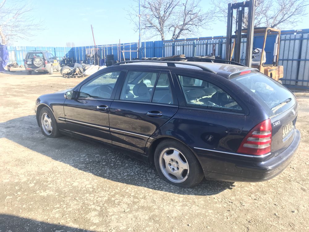 Mercedes C220CDI 143кс. на части