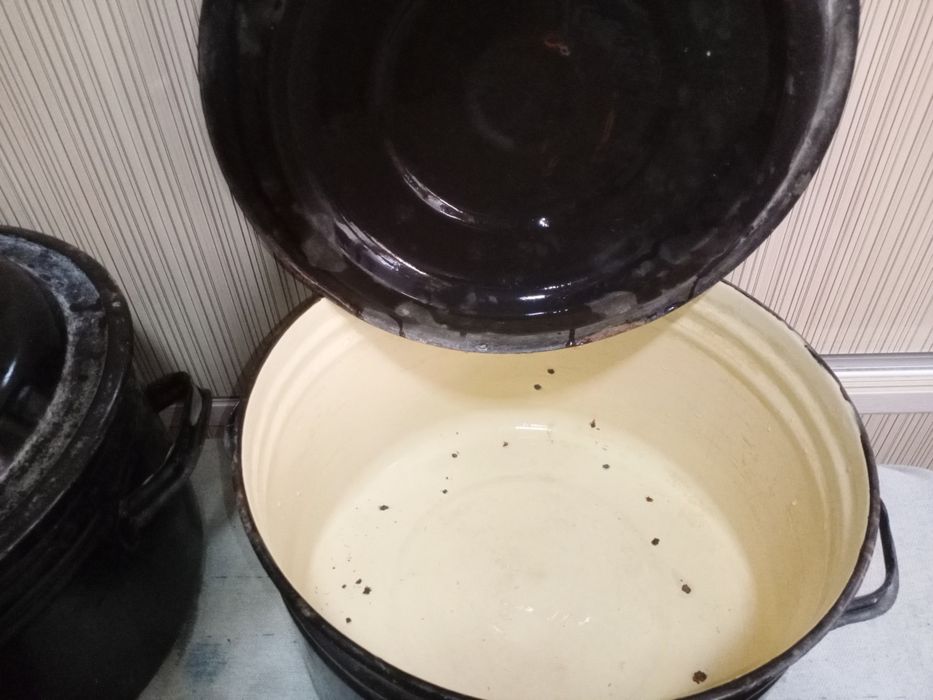 Кастрюля эмалированная на 20 литров