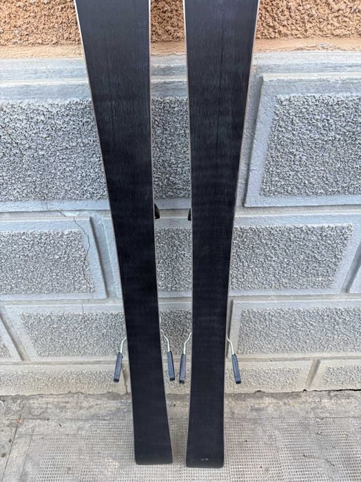 schi head light joy L143cm