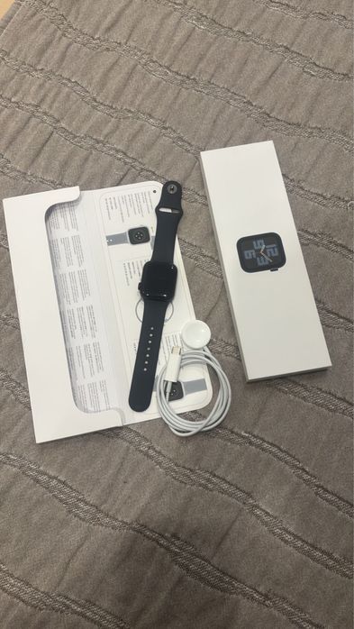 Продам apple watch SE (2gen) 40mm, новые