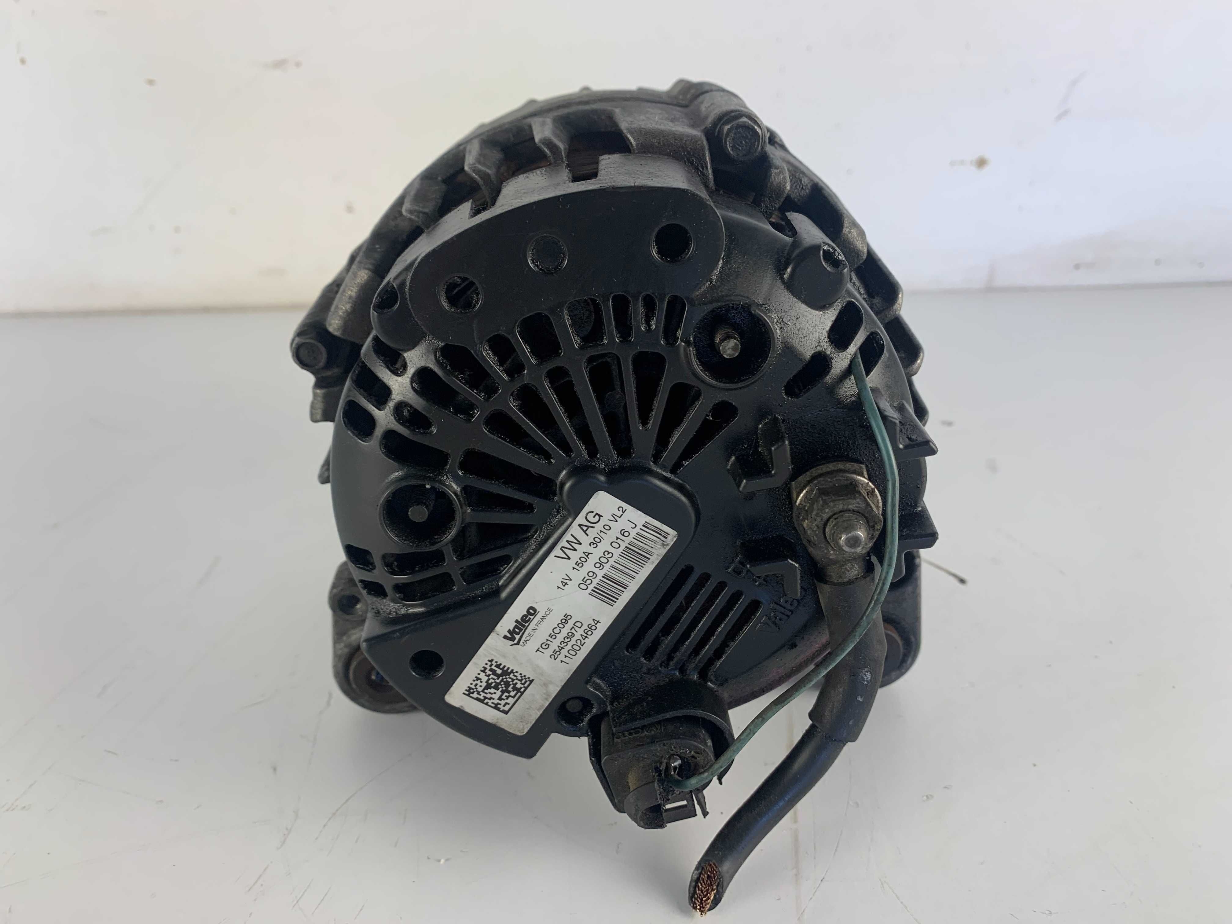 Генератор Audi A5 8T A4 B8/8K (11-16)г. 150Аh