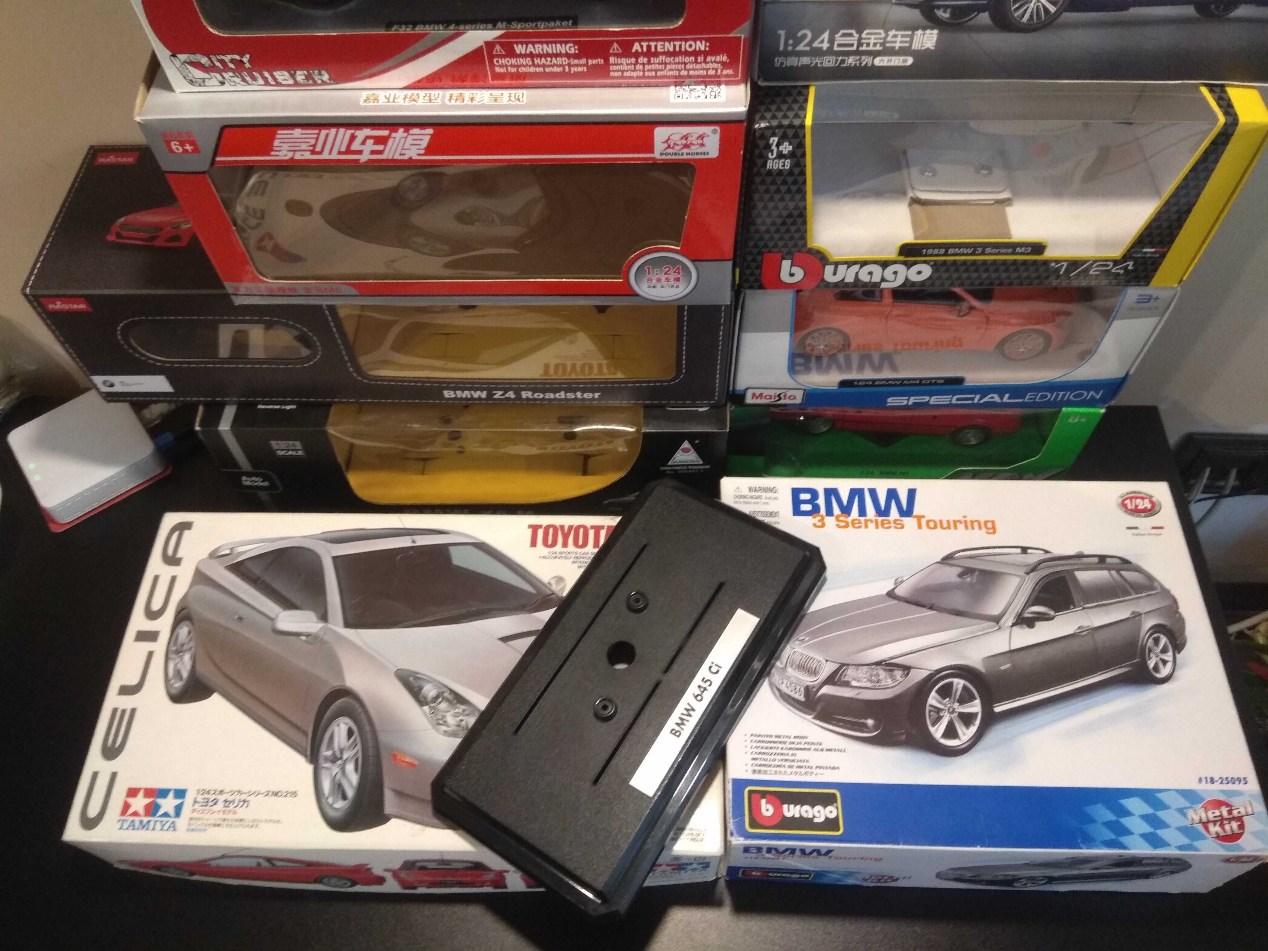 BMW Кутии и поставки 1:24 БМВ и 1:43