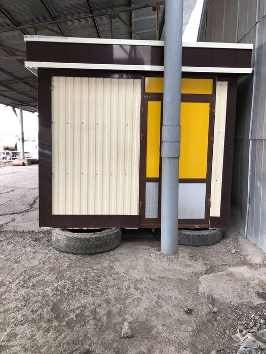 Будка торговая оборудованная