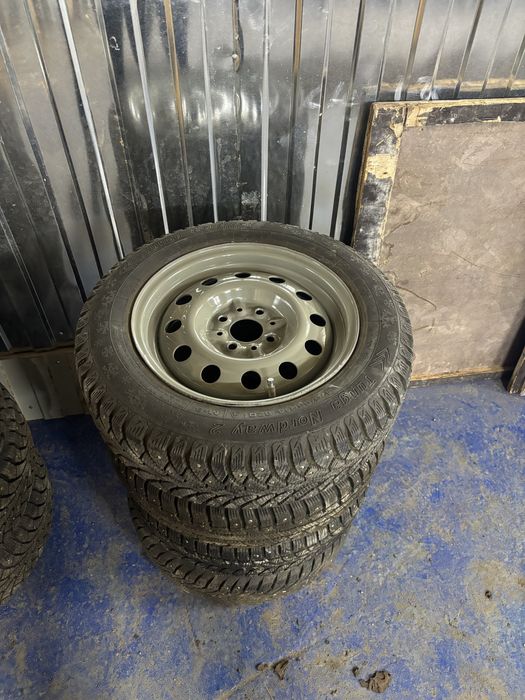 Зимние шины 175/65/14