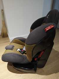 Продаю автомобильное детское кресло Babycare