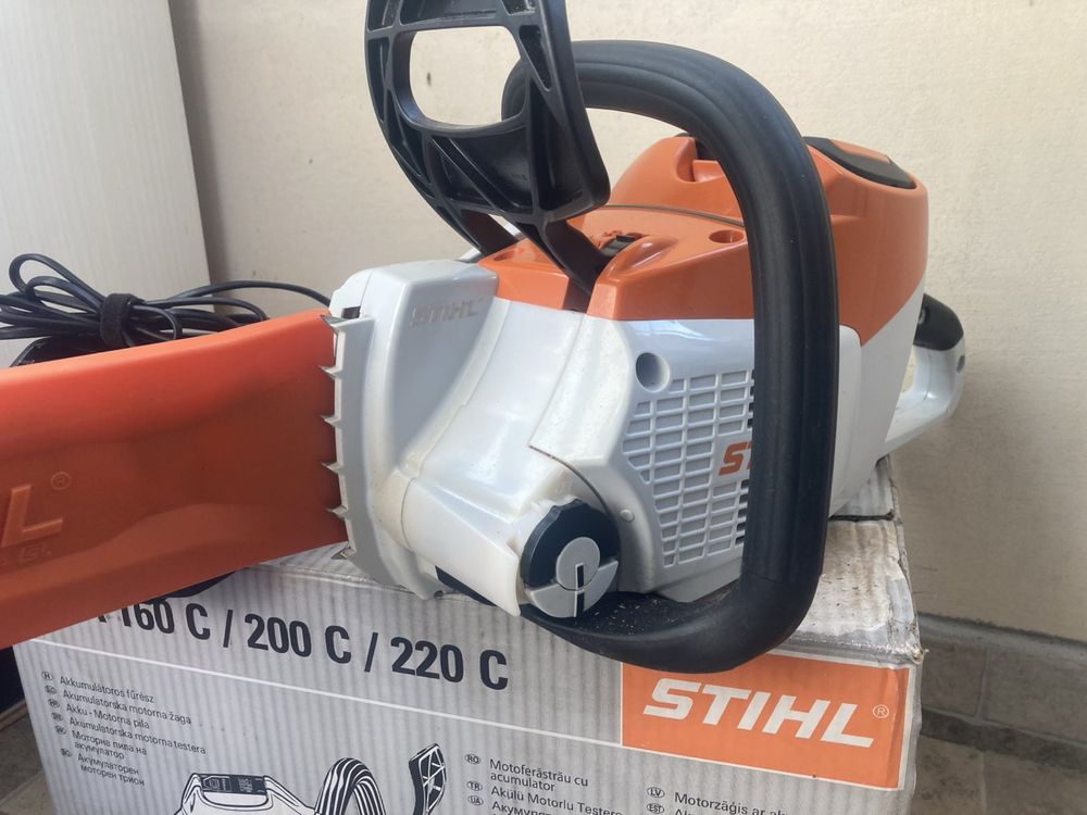 Верижен трион Stihl MSA 220c