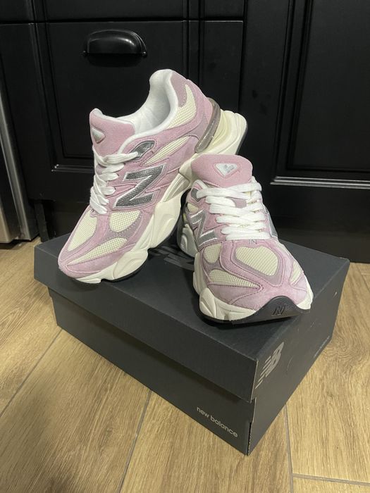 New Balance 9060
