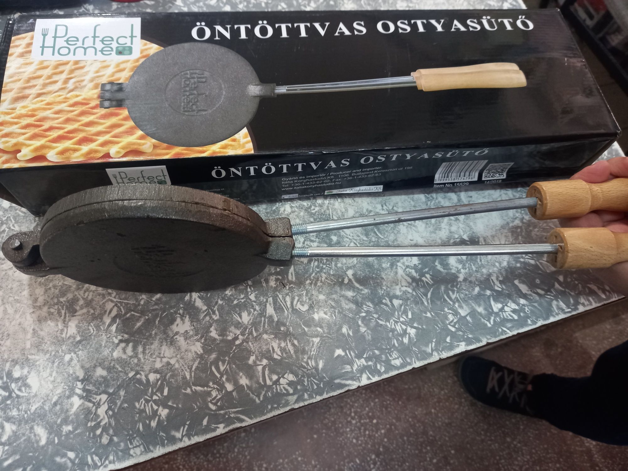 Presă pentru sărățele 13 cm fontă pyră Promo 89 lei