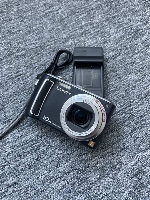 Aparat Foto Digital PANASONIC Lumix DMC-TZ4 8.1MP CCD 10x Zoom HD