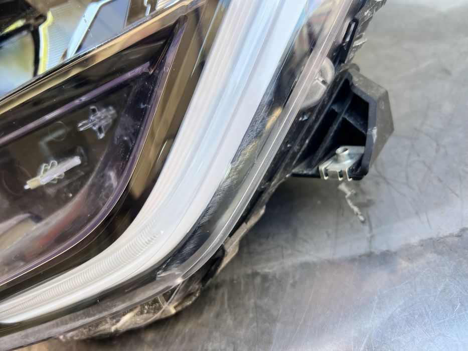 Far stanga full led Renault Arkana