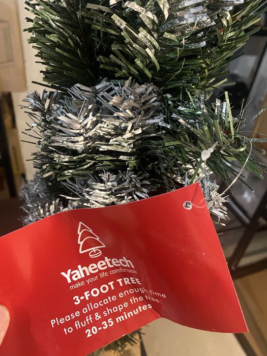 Изкуствени Коледни елхички със сняг в различни размери