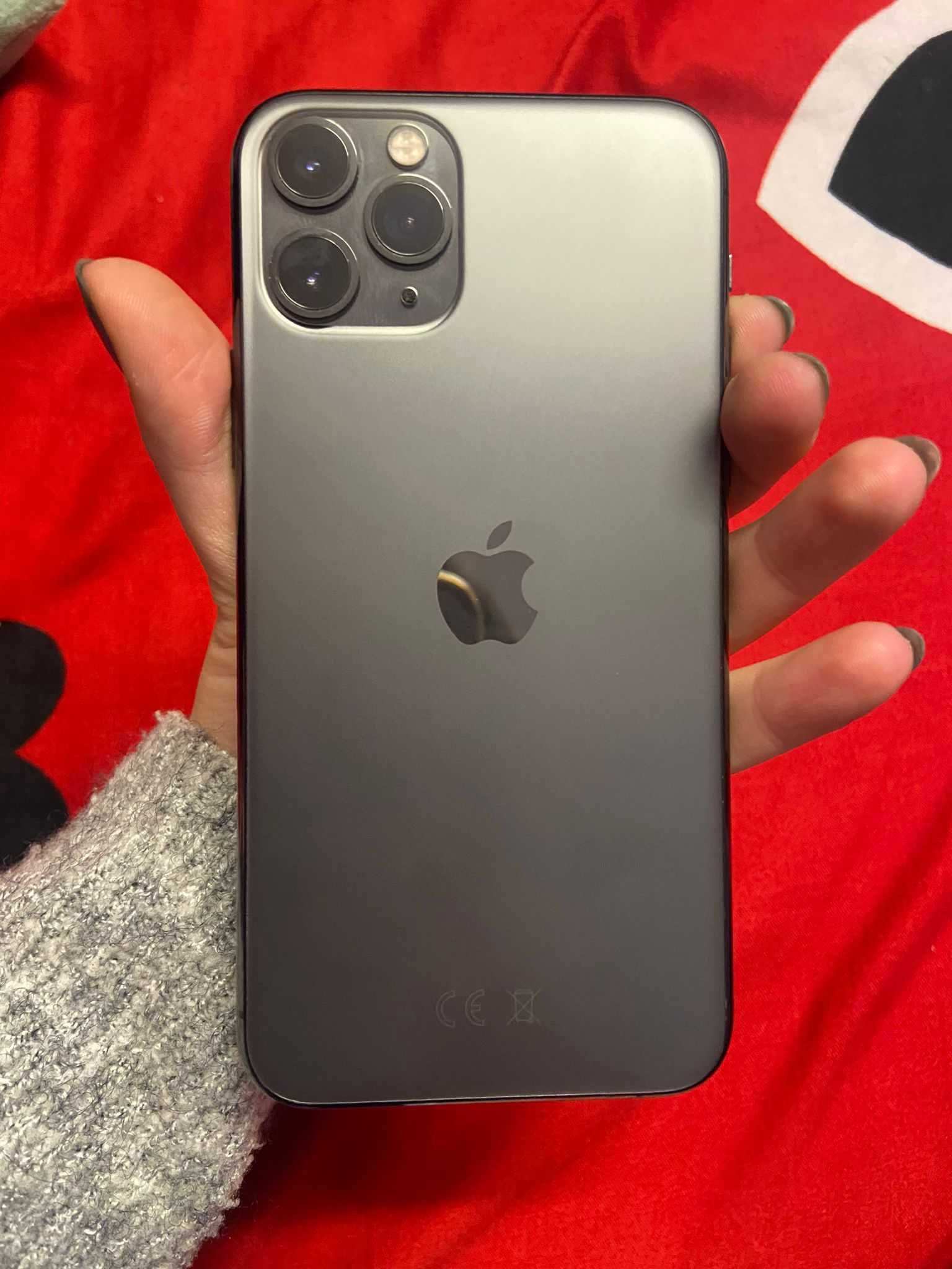 iPhone 11 Pro - stare forate bună