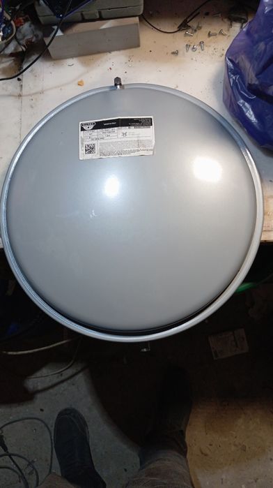 Vas de expansiune pentru centrala termica Ariston Cares Premium 24 EU2