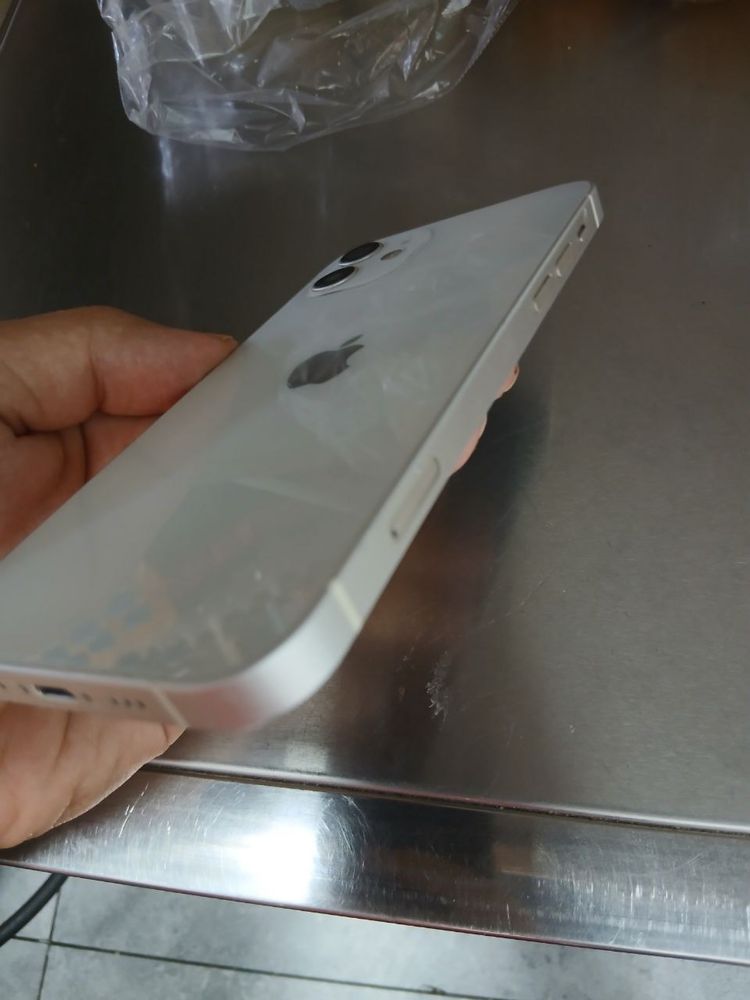 Iphone 12  128gb.