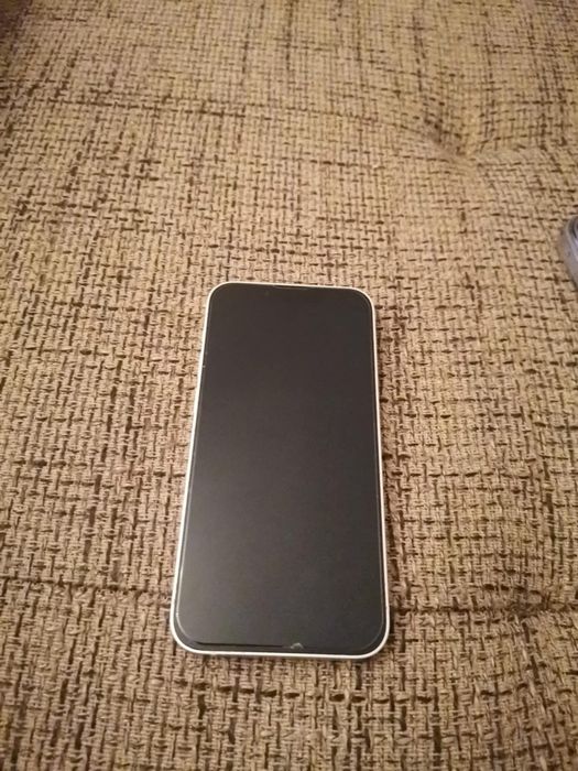 Здравейте.

Продавам своя iphone 13 mini.

128GB

Кондиция/80