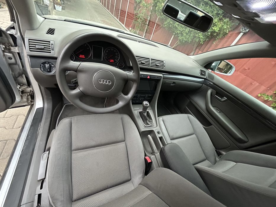 Audi A4B6 1.6 102CP