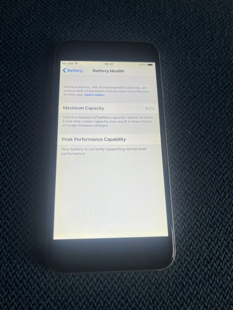 Продавам iphone 6 grey 64 gb