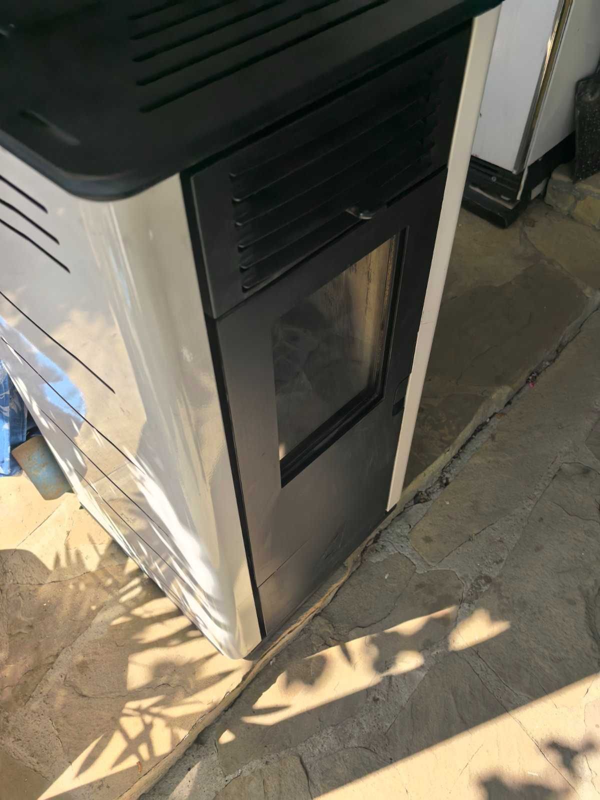 Пелетна камина суха ARTEL 10, 10,1 kW, 130 м3, Италия, цвят бял,