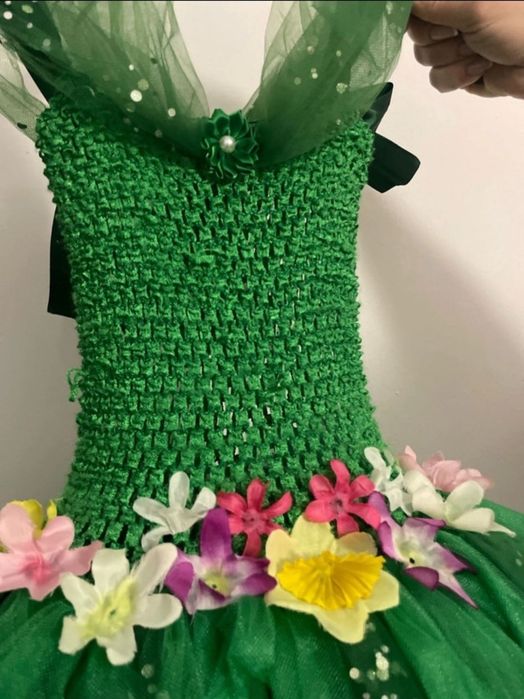 Vând rochiță zâna primăverii