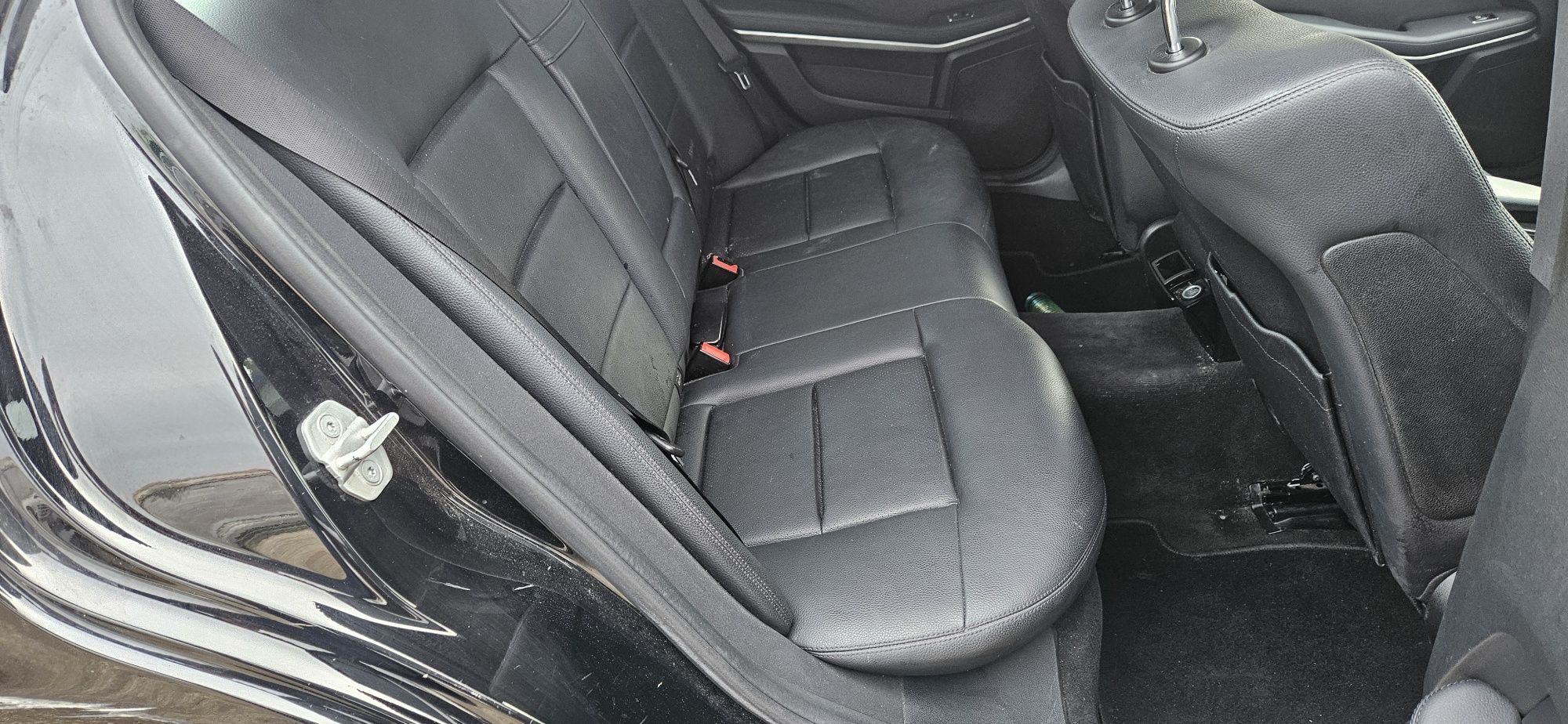 Мерцедес Е200 Е220 Mercedes E200 E220 на части
