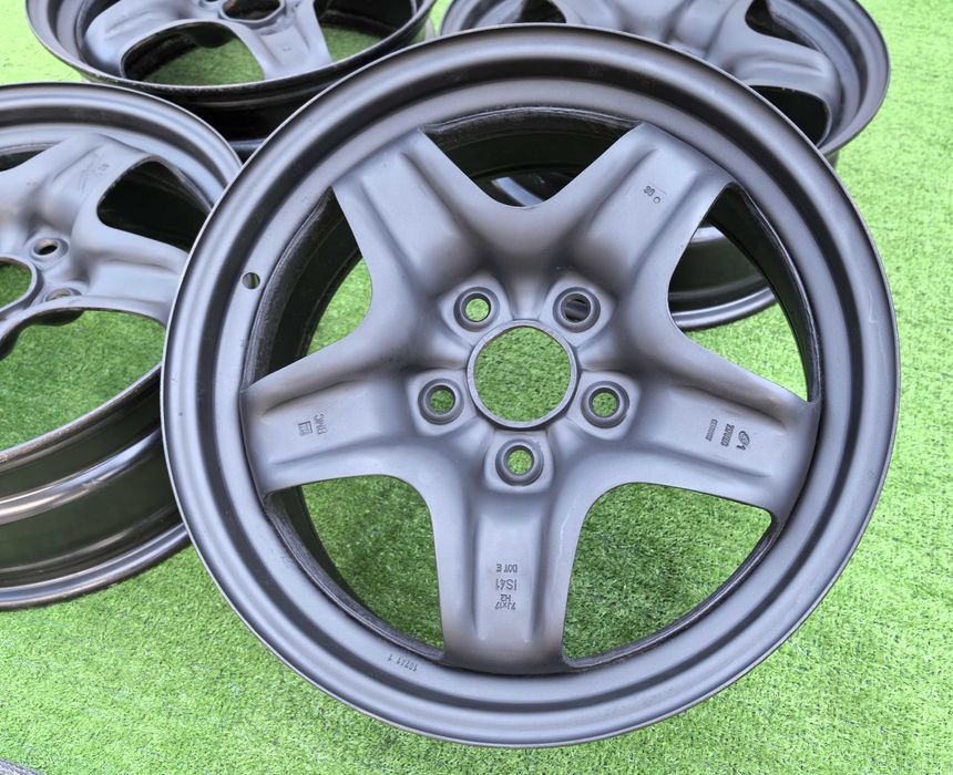 Опел Инсигния Железни Джанти 17" 5х120 Opel Insignia