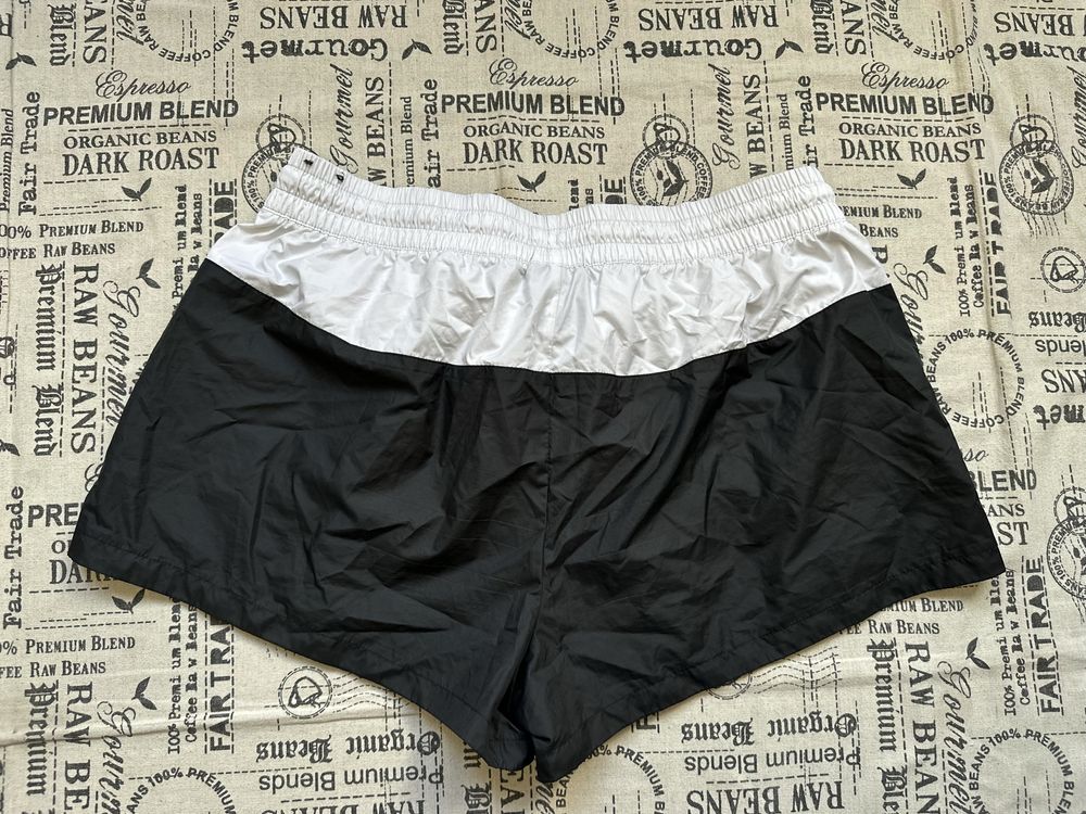 Nike original дамски къси гащи.XL