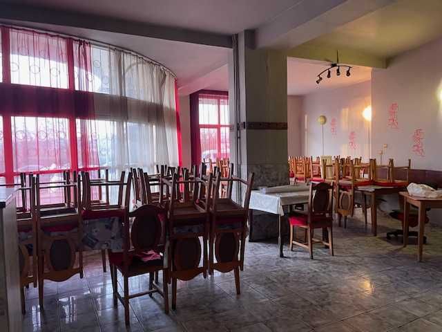 Chirie partial din spatiu comercial parter, cu subsol si terasa-Unirii