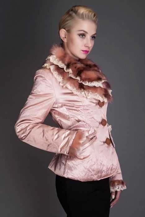 Классическая женская куртка известного бренда «Basic Editions»