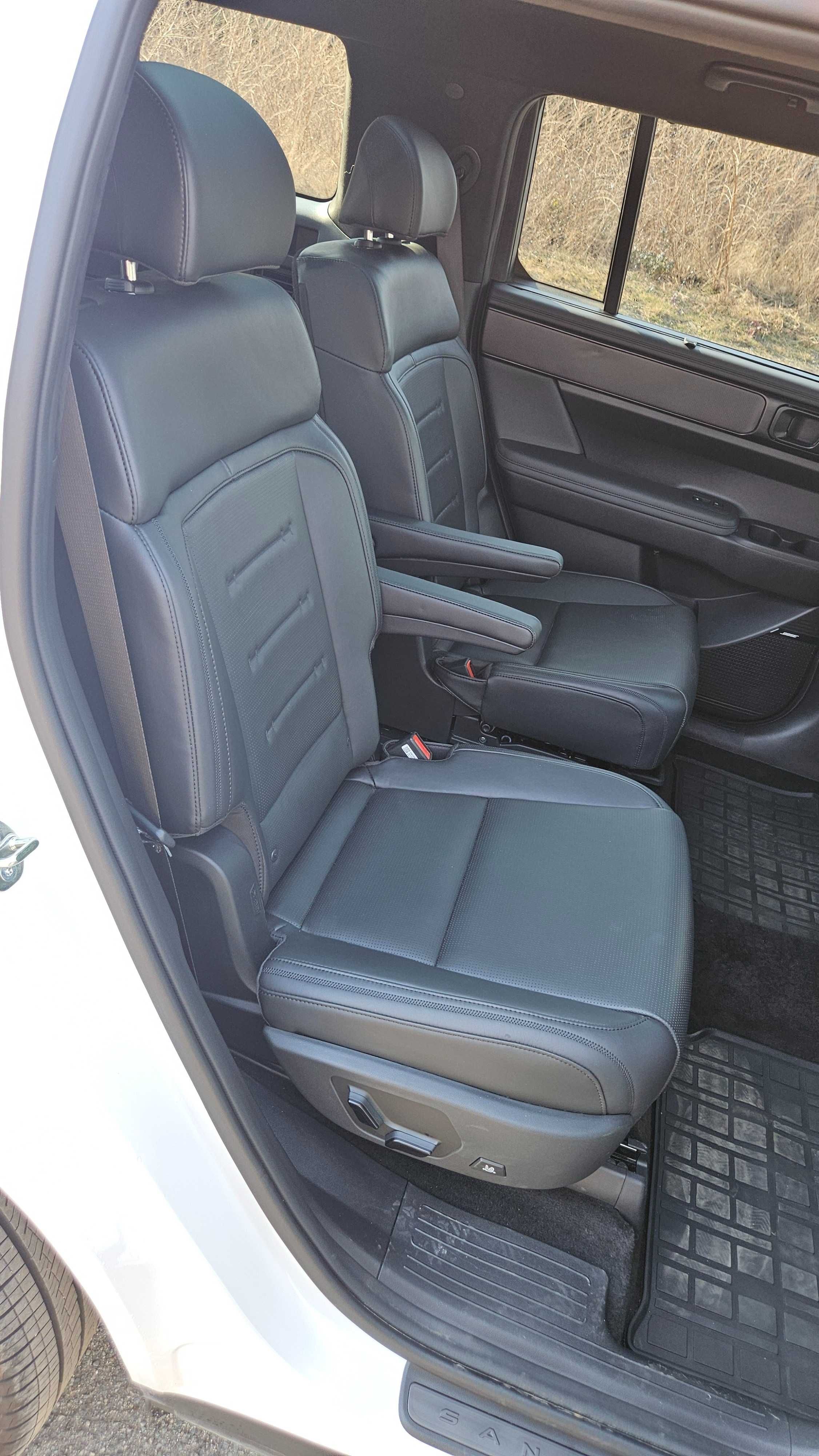 Hyundai Santa Fe 2.5T 4x4 Calligraphy LED BOSE HUD 360 Подгрев Обдухв