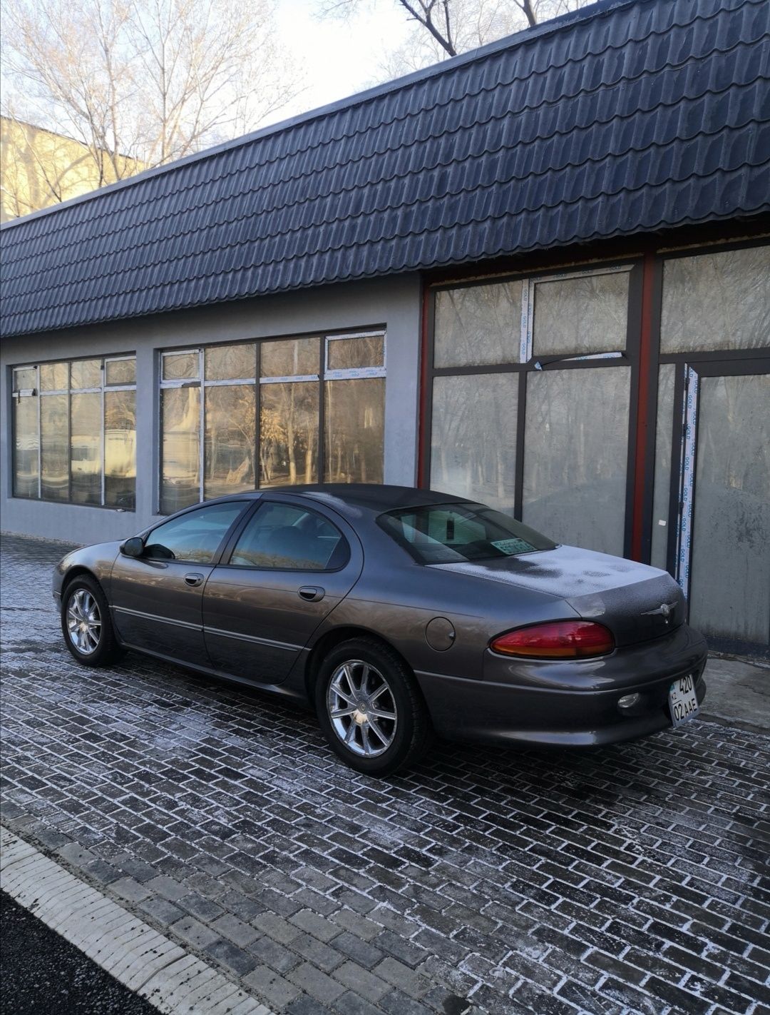 Chrysler LHS  Limited 2004 года (Гаражного хранения)