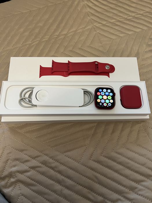 Apple Iwatch 7 45mm (Product Red)