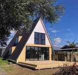 Construim Cabana stil A-Frame si Case din structura de lemn la comanda