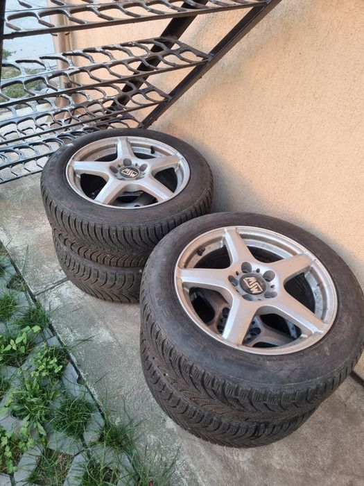 Vand jante VW, Skoda, Seat 5x112 cu anvelope de iarna 205/55/R16