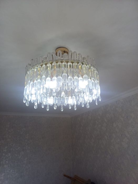 Продается 3 люстры