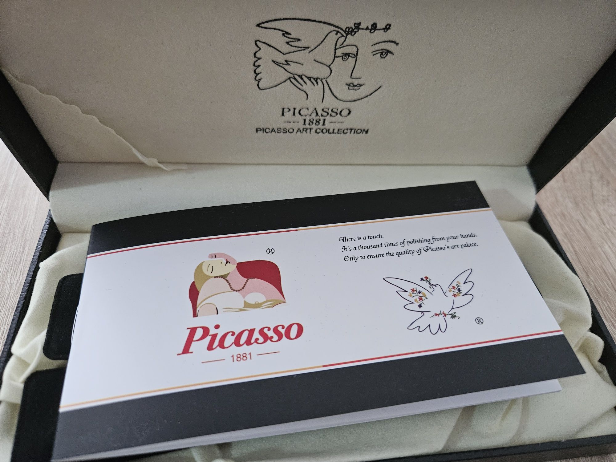 Set stilou si pix picasso negru art collection