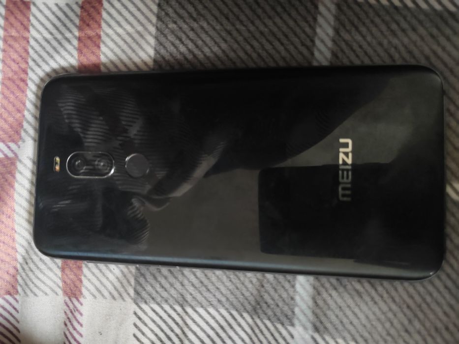 Meizu x8 продаю телефон