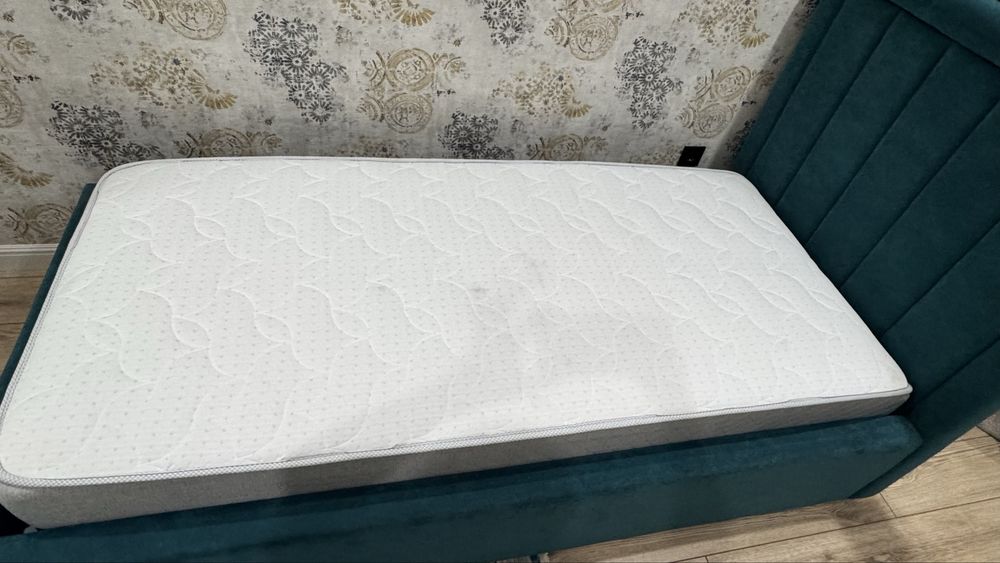 Продается кровать