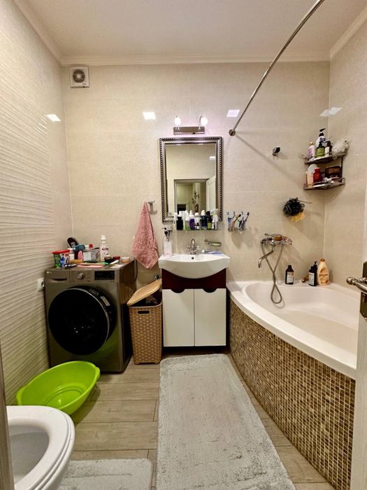 Срочно продается 4х комнатная квартира новостройка Паркентский рынок