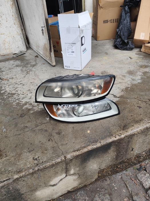 Ляв фар за S40 VolvoV50 2003-година и нагоре