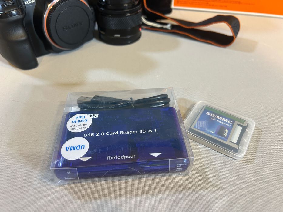 Фотоапарат Sony a200 + два обектива