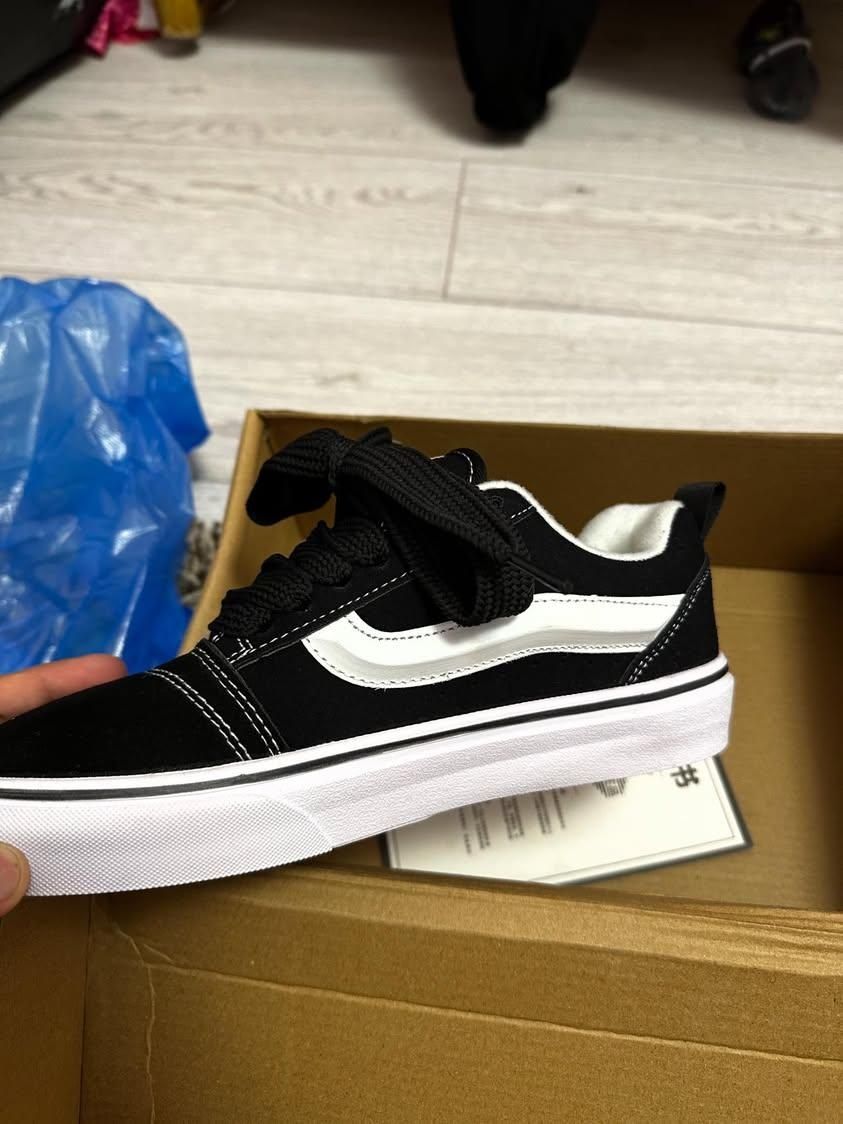 продаются новые vans кросовки