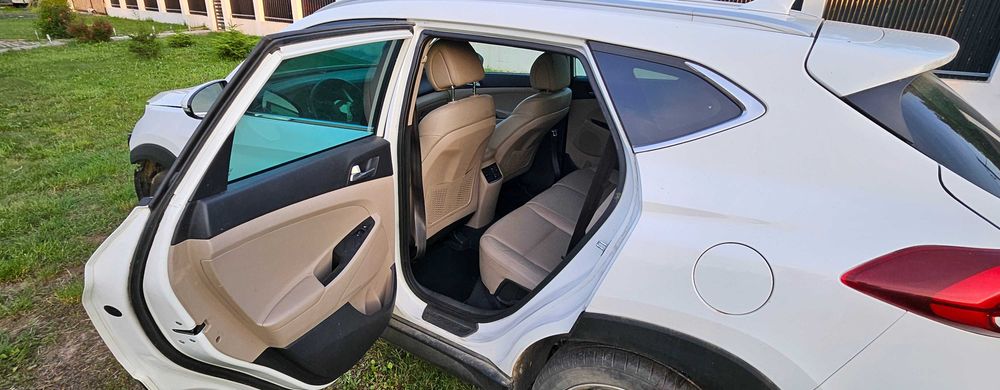 Se dezmembrează hyundai tucson 2017