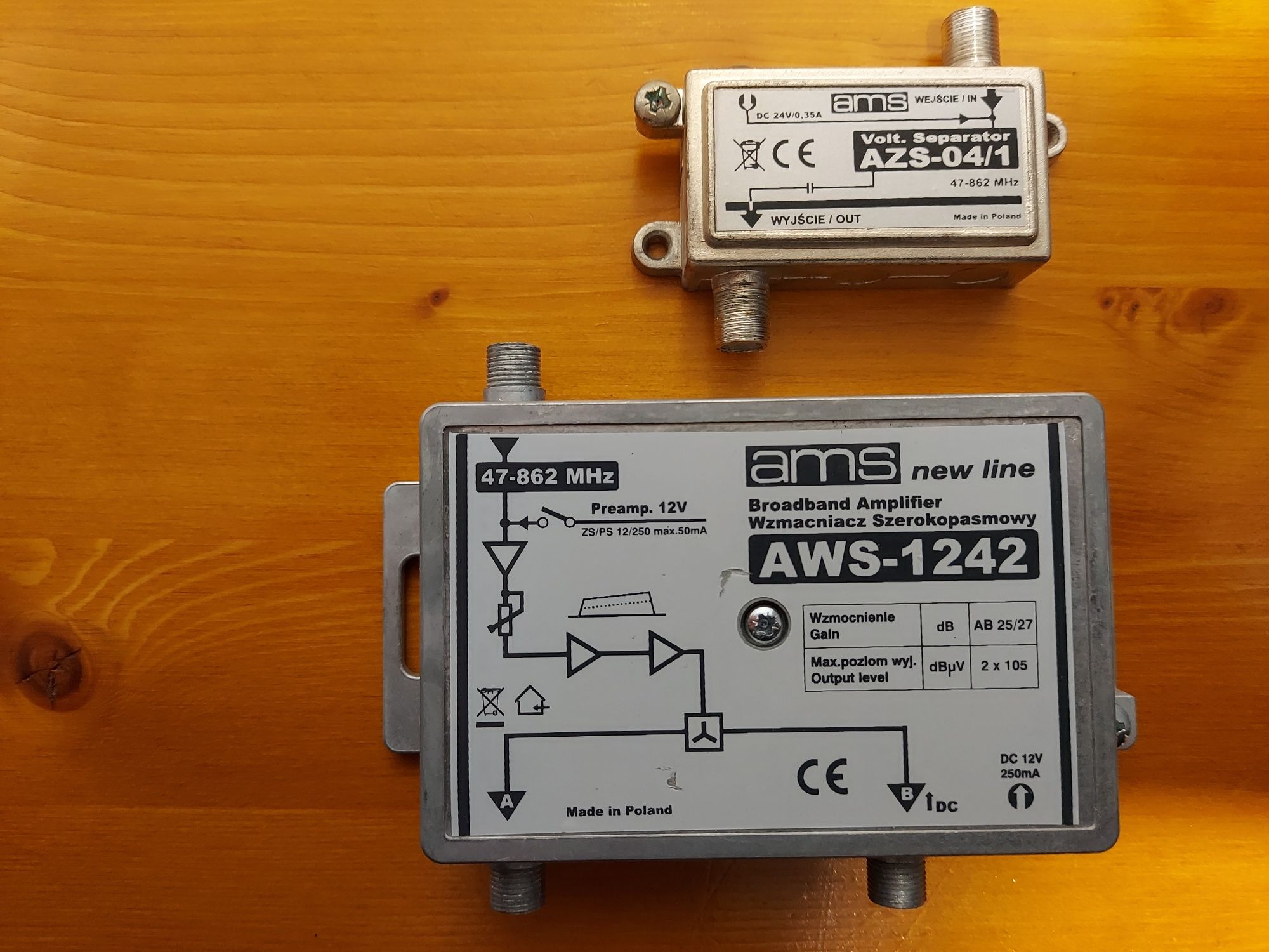 Amplificator CATV de interior: AWS-1242 (47-862MHz, 2 iesiri, 25/27dB)
