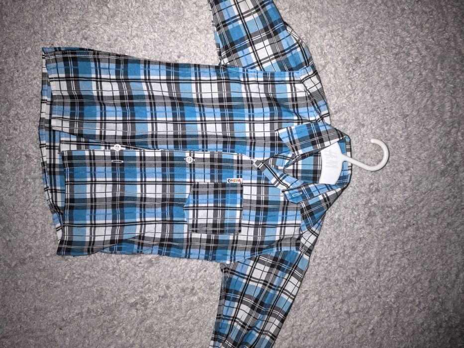 Vând lot cămăși băieți