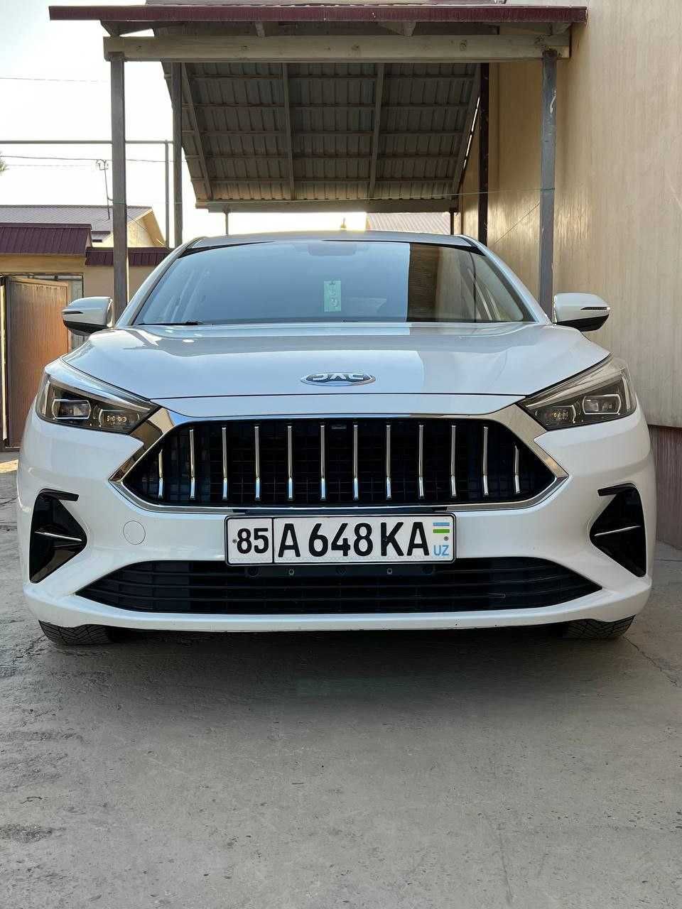 Jac j7 Luxury Liftbek 1.5 Turbo oq rangda