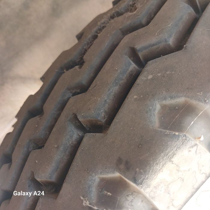 Kamaz sotiladi. Olasiz minasiz